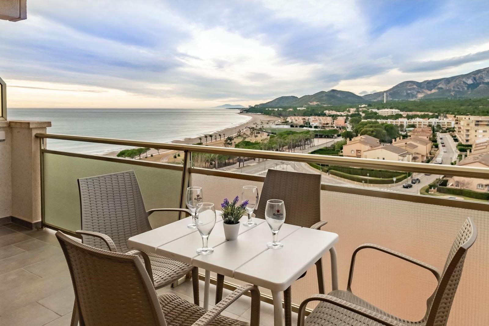 Apartamento Con Terraza, Vistas Playa Y Montana L'Hospitalet de l'Infant Exterior foto